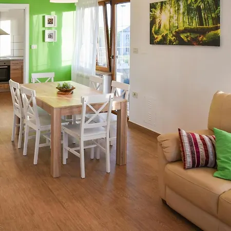 Stunning In W/ Sauna, Wifi And 3 Bedrooms
